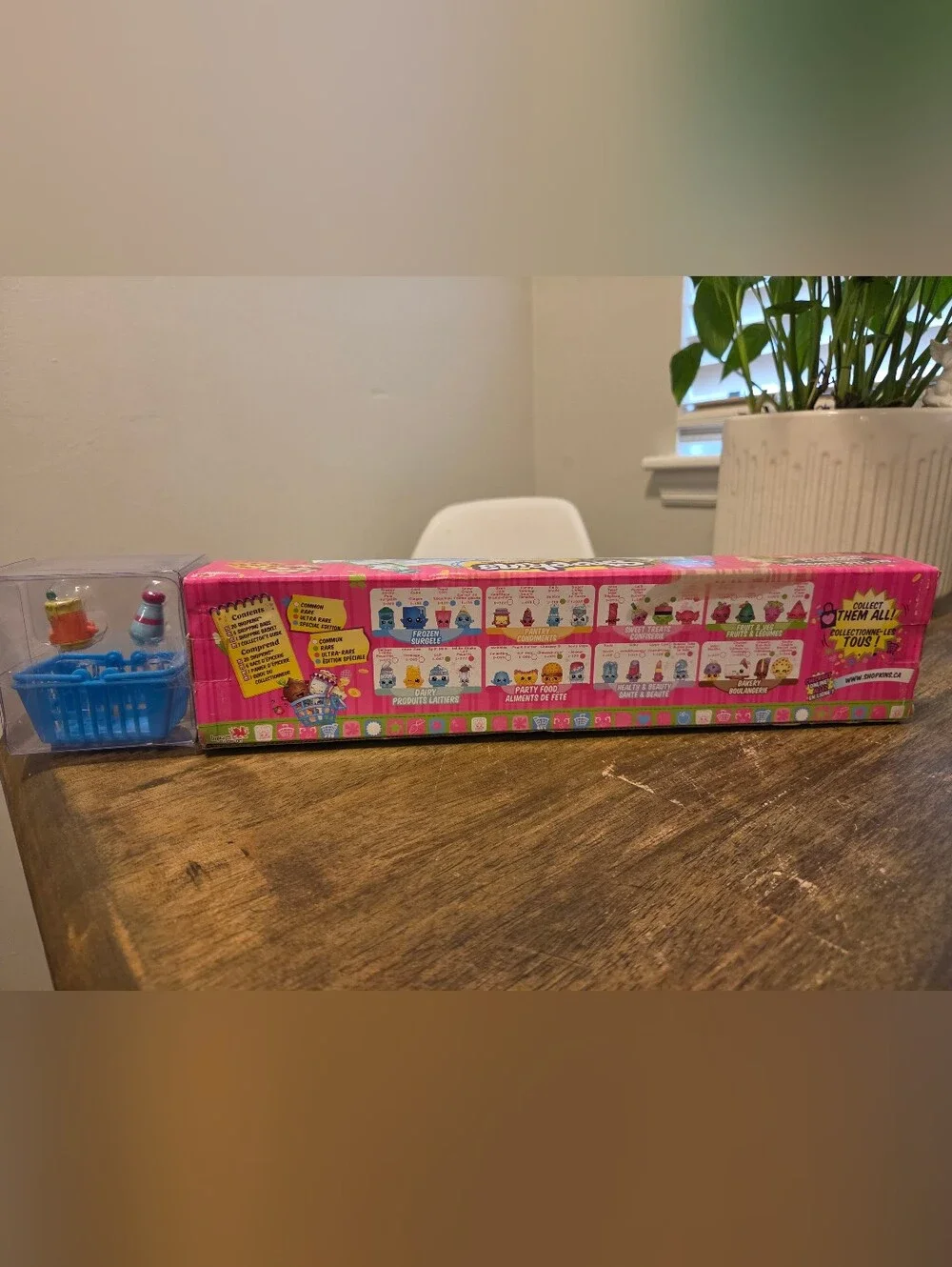Shopkins Mega Pack 20-Piece Kids Toy Playset - Pink